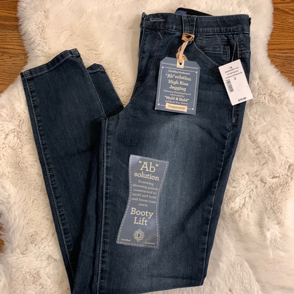 NWT. Democracy jeans